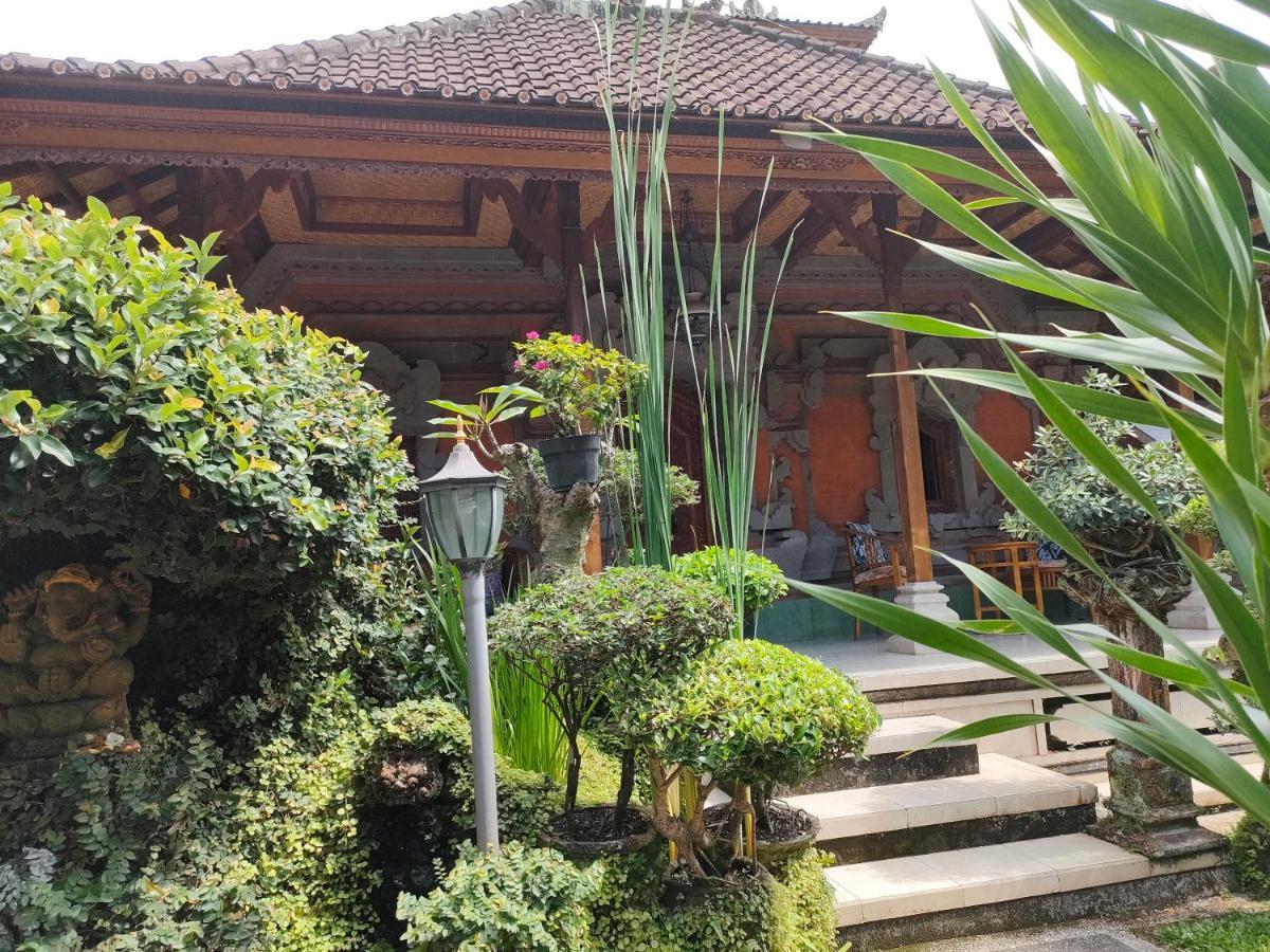 Dika Accommodation Ubud Exterior photo